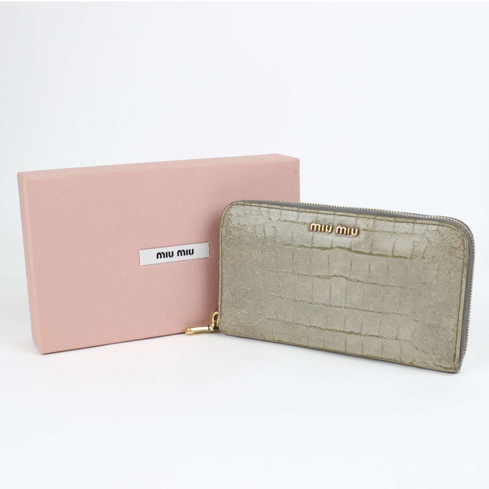MIUMIU ミュウミュウ クロコ型押し 長財布 グレー - メルカリ