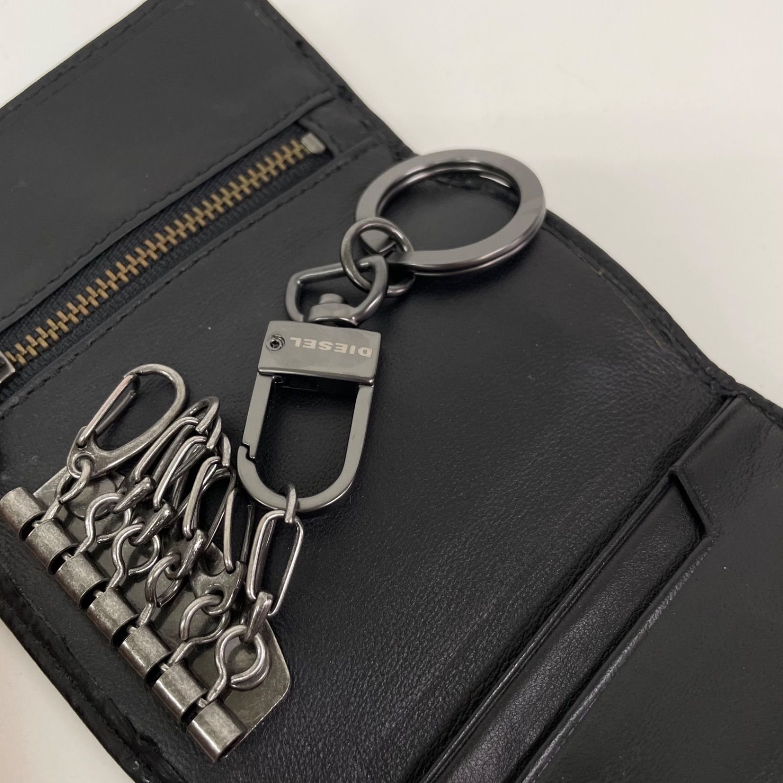 ほぼ未使用 極美品 DIESEL ディーゼル キーケース キーホルダー
