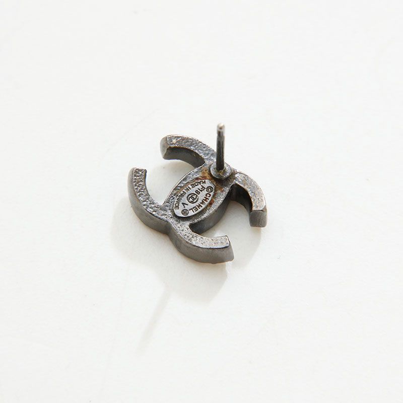 【正規品】CHANEL シャネル ラインストーン ピアス F19V 楽天市場】CHANEL シャネル ココマーク ピアス ラインストーン