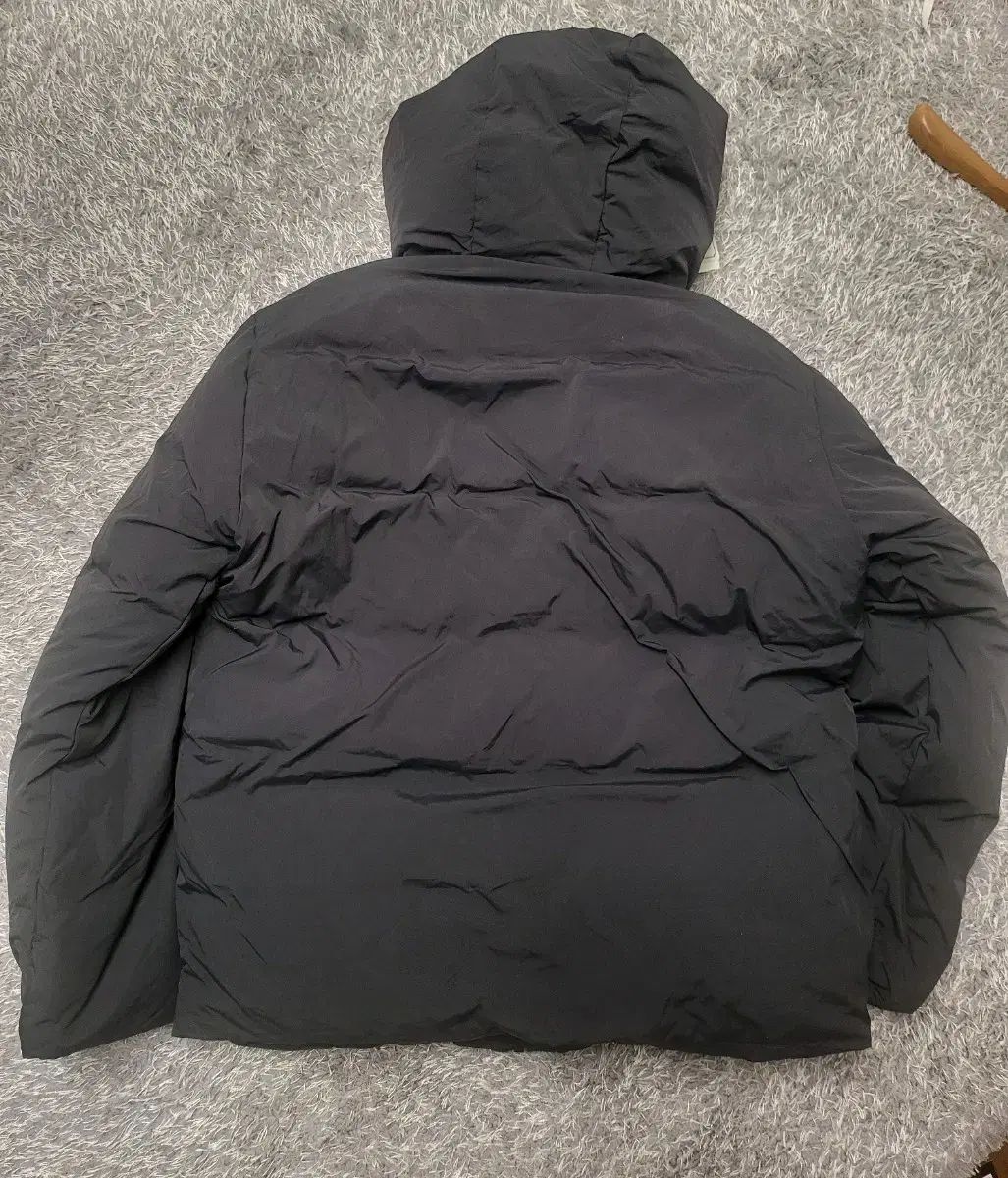 ナショナルジオグラフィック フード ダウン ブラック 2025