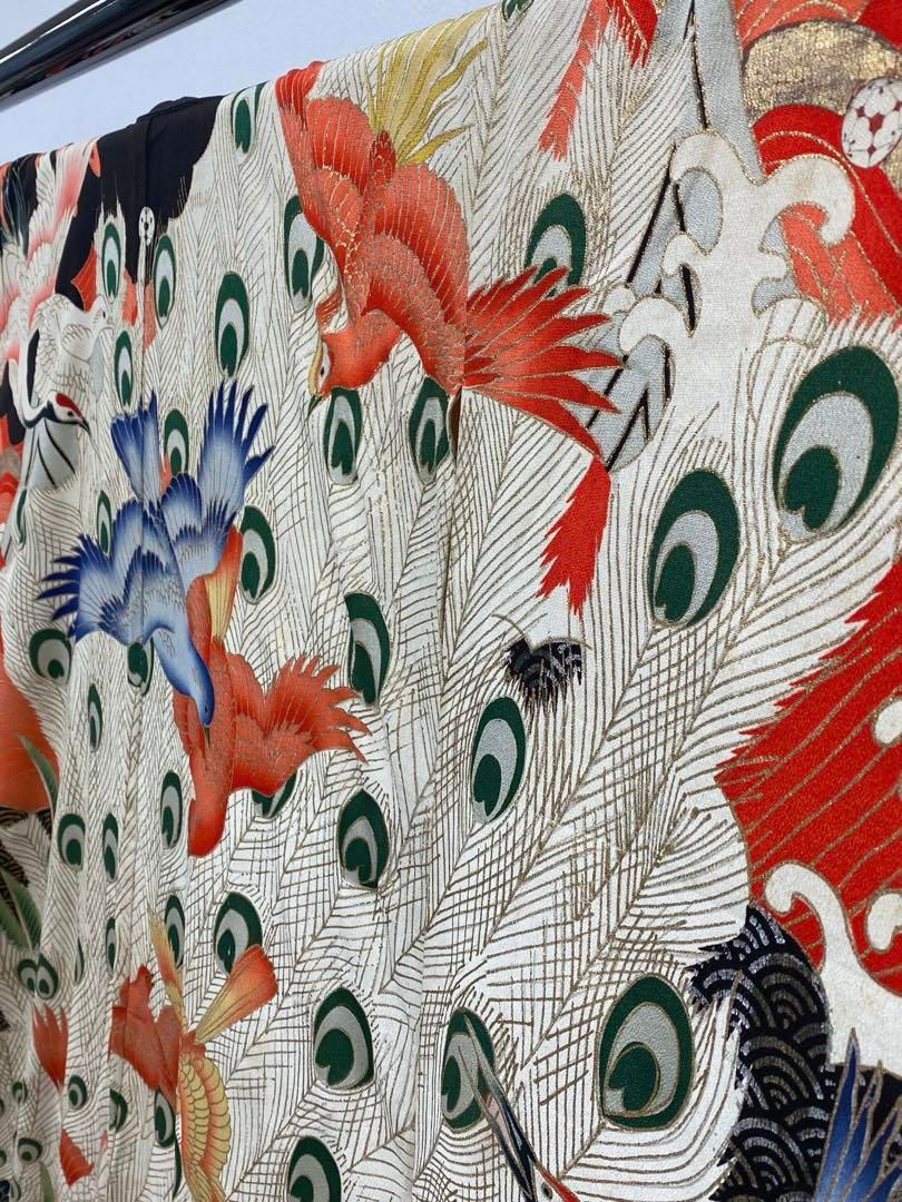 アンティーク 振袖 金駒 金彩 銀彩 孔雀 正絹 身丈170cm 紋付 アンティーク 振袖 金駒 金彩 銀彩 孔雀 正絹 身丈170cm 紋付 - メルカリ