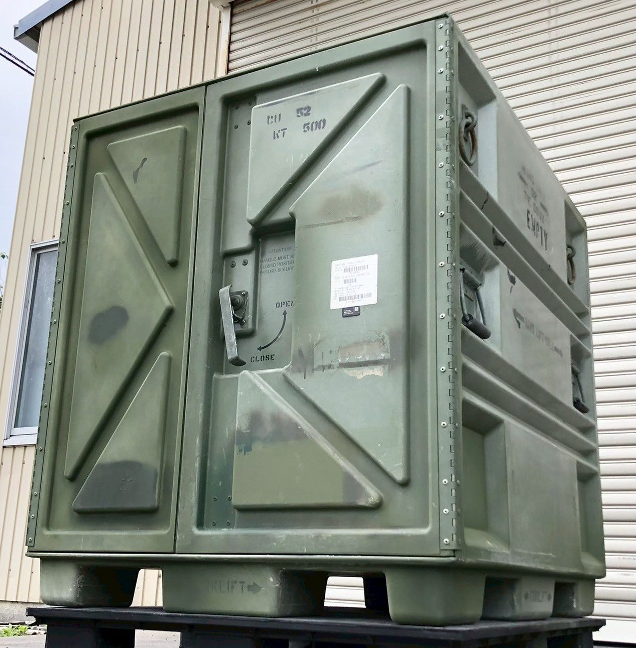 3 米軍 放出品 コンテナ 世田谷ベース 倉庫 道具箱 物置 FRP Yahoo 