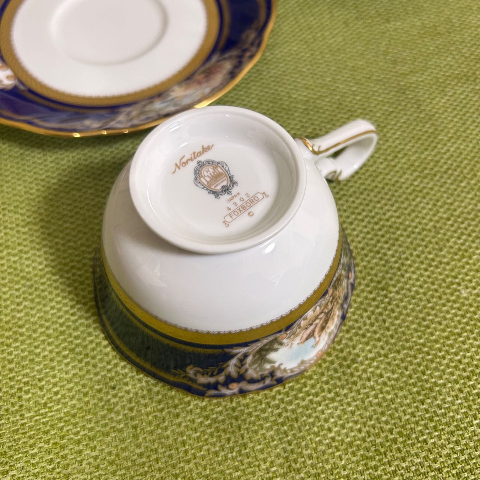 カップ＆ソーサー