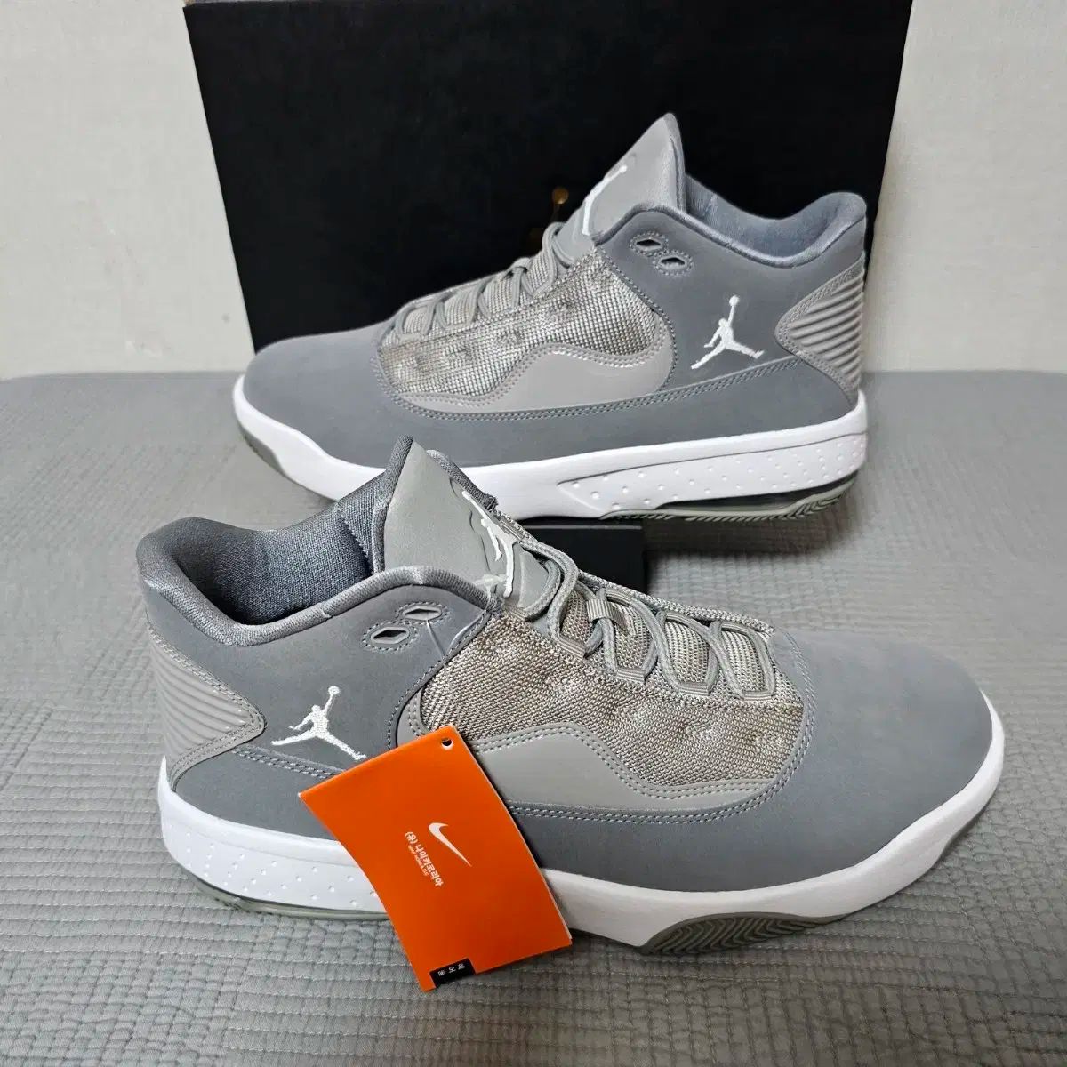 ナイキ ジョーダン マックス アウラ2 バスケシューズ|スニーカー