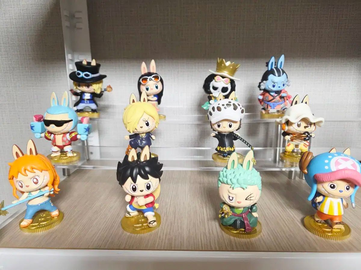 送料無料，定番人気 POP MART (ポップマート ) ONE PIECE（ワンピース