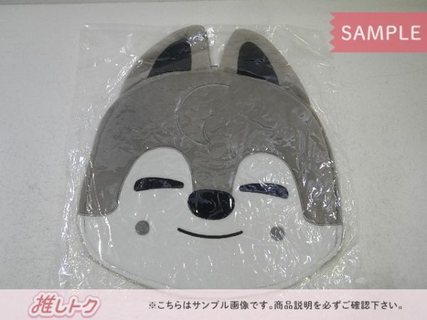 バンチャン ウルフチャン うちわ ケース ソウルコン straykids バンチャン うちわケース ウルフチャン skzoo - メルカリ