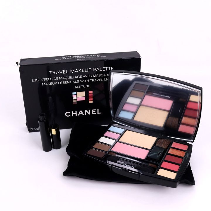 未使用 CHANEL シャネル トラベルメイクアップパレット - メイク