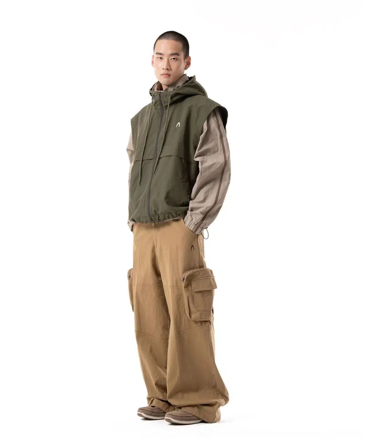 アーカム AAKAM Nylon Hooded Vest ベスト