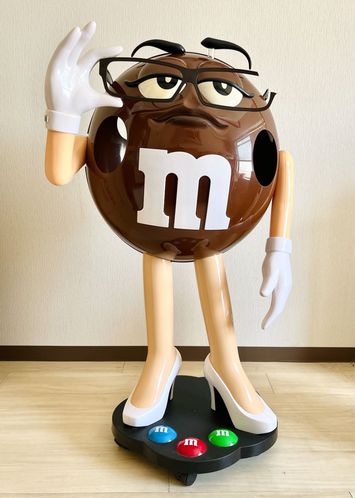 m&m'sエムアンドエムズ M&Ms ブラウン ストアディスプレー