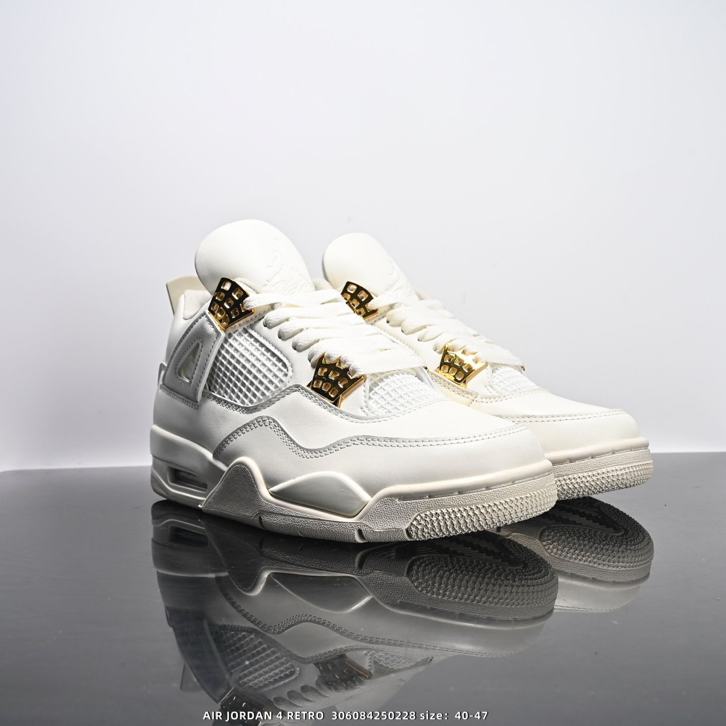 Nike Air Jordan 4 エアジョーダン4 ホワイト ゴールド エアジョーダン