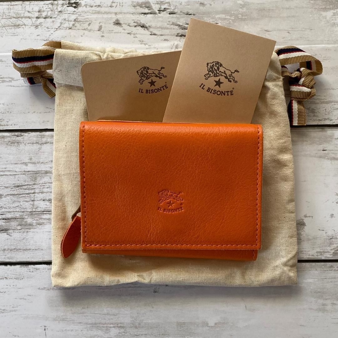 新品】イルビゾンテ 三つ折り財布 パスケース付き オレンジ - メルカリ