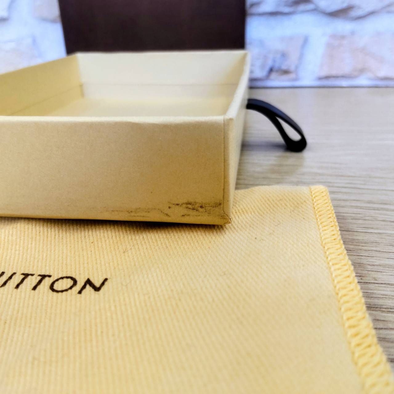 ルイヴィトン LOUIS VUITTON ポルトクレ アイオール バッグチャーム