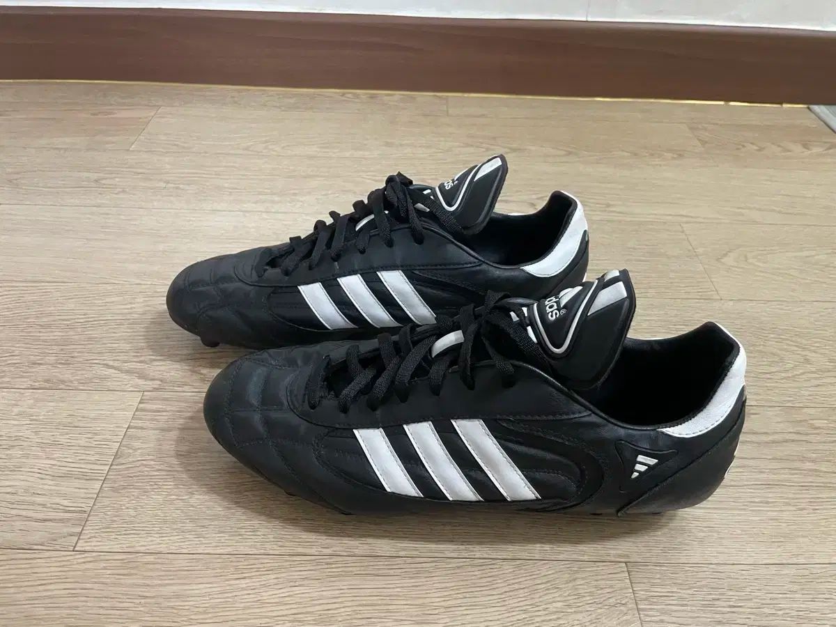 サッカーシューズ