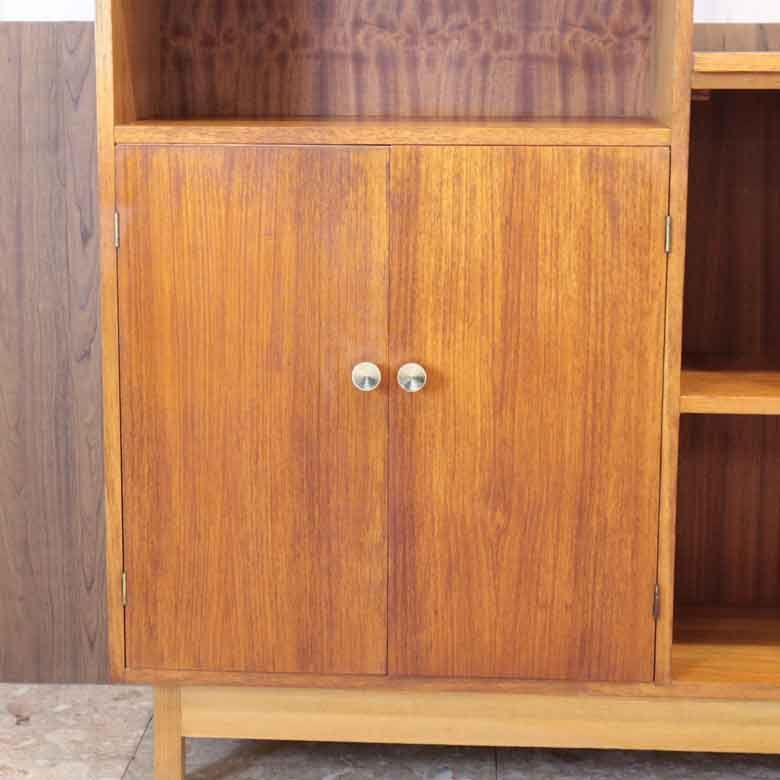 ブックシェルフ