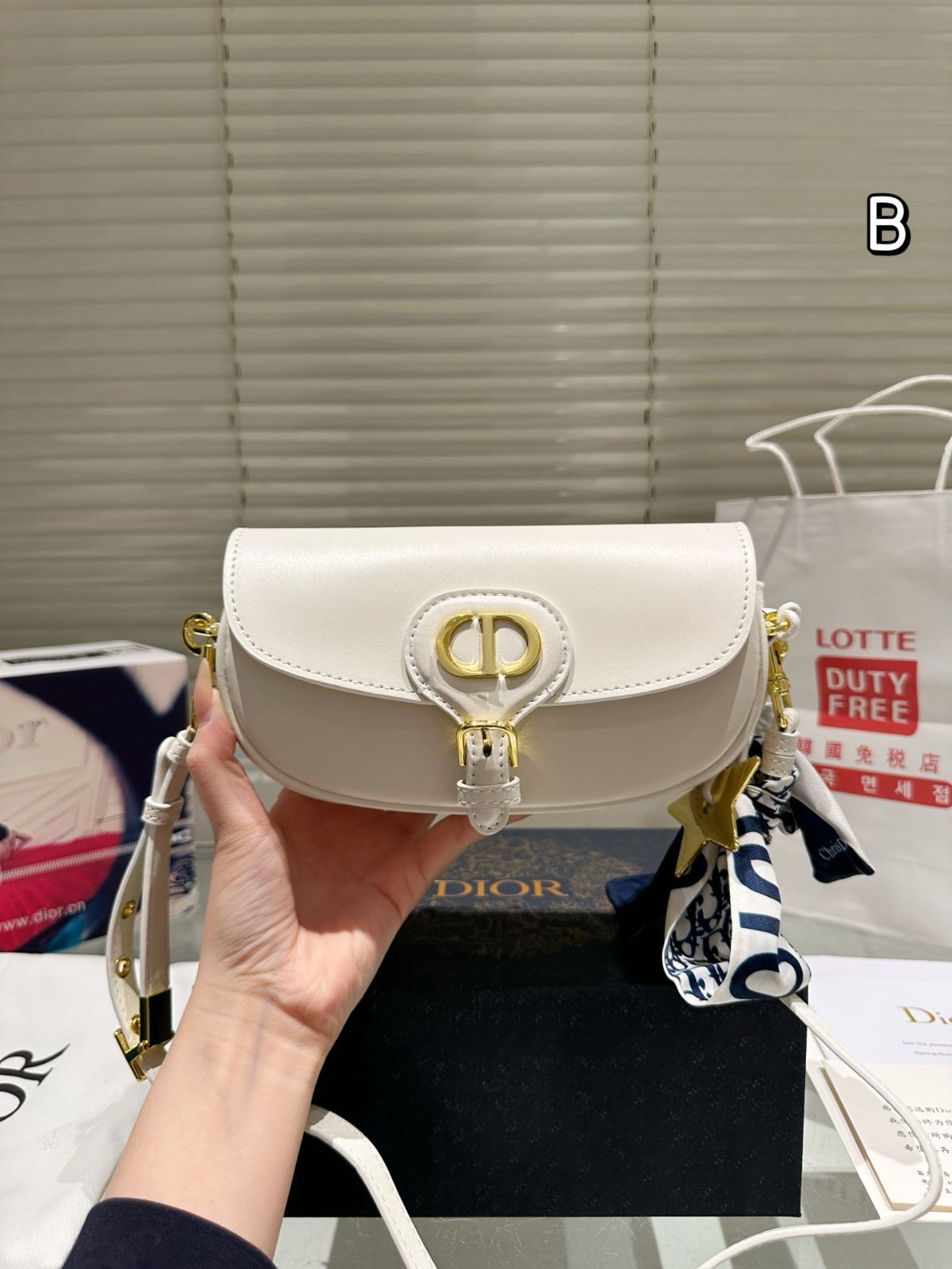 Dior ボビーバッグ　スモール Christian Dior ボビー スモール – Trip