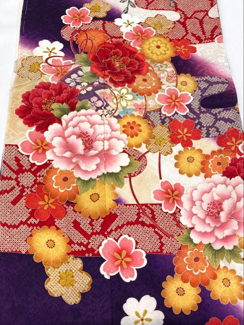 メーカー品振袖 仮絵羽 紫野 刺繍 金彩 正絹 未仕立て品 八掛付き