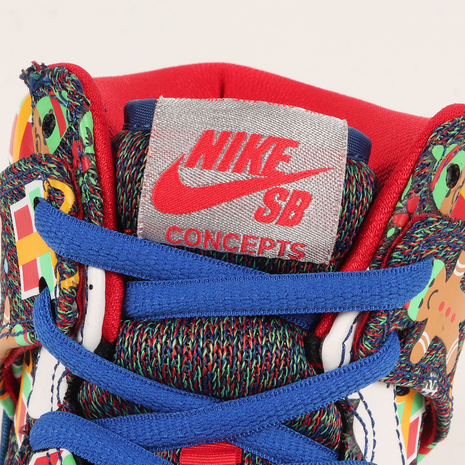 NIKE ナイキ CONCEPTS SB DUNK HIGH TRD QS UGLY CHRISTMAS SWEATER