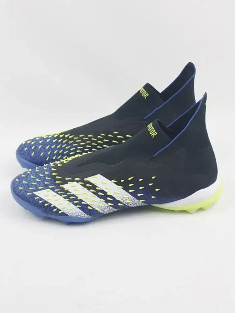 260 adidas(アディダス) プレデター フリック+ TF サッカーシューズ