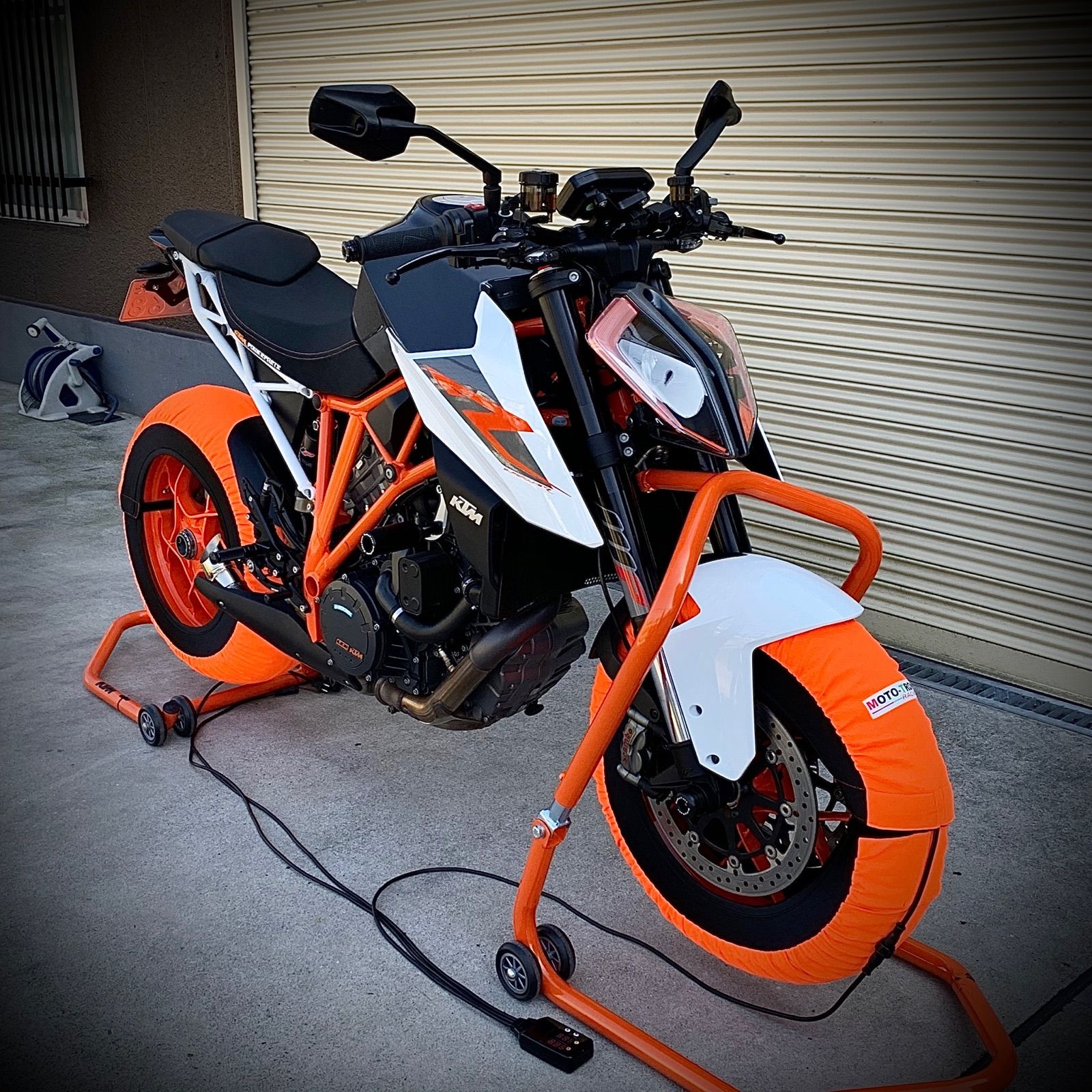 MOTO-TRON製タイヤウォーマー 17インチ F120R190 温度調整可能 【公式