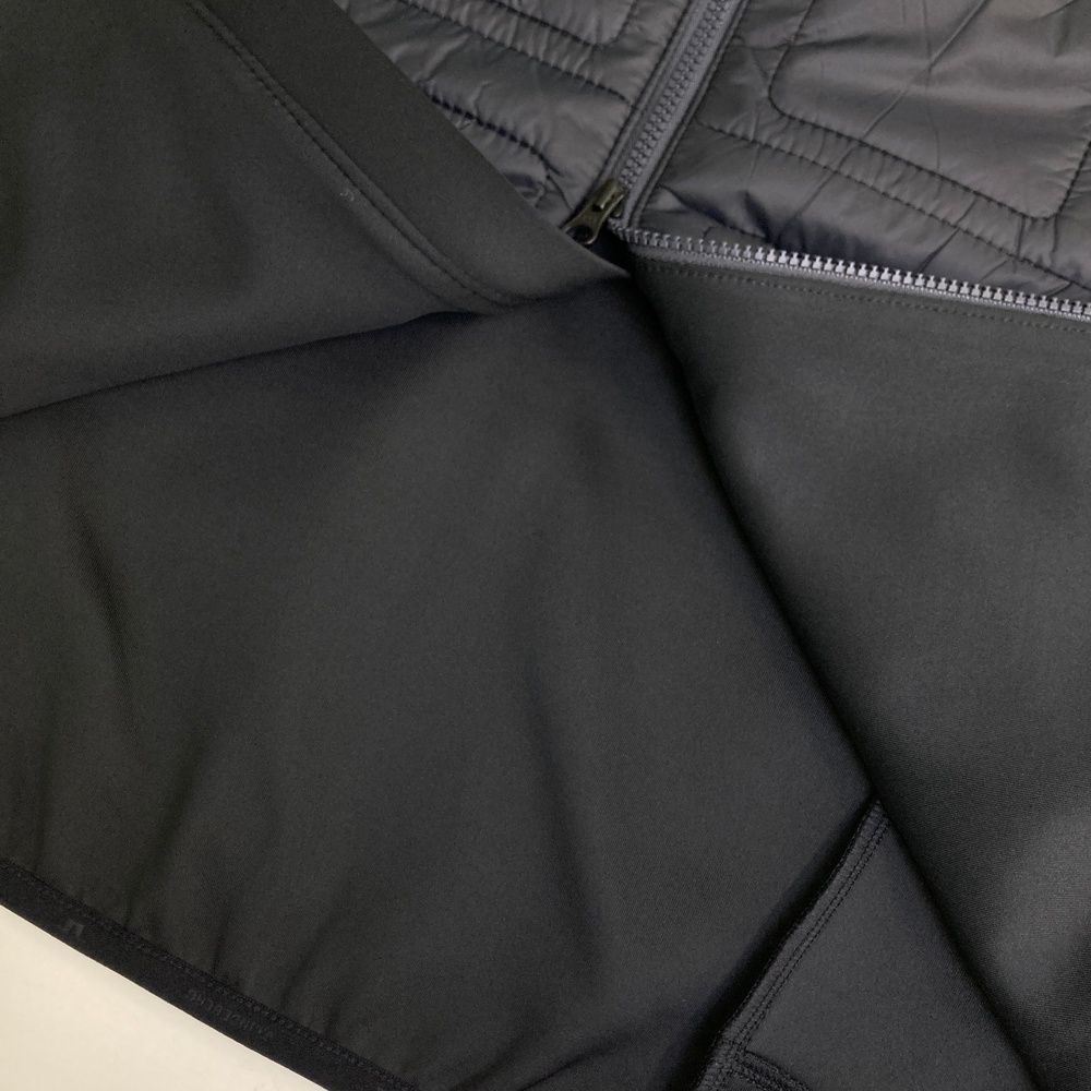 サイズ M J.LINDEBERG ジェイリンドバーグ 中綿切替 ジップジャケット ロゴ 総柄 ブラック系 240101391740 ゴルフウェア メンズ ストスト WHITEMONARCHHOTEL_COM