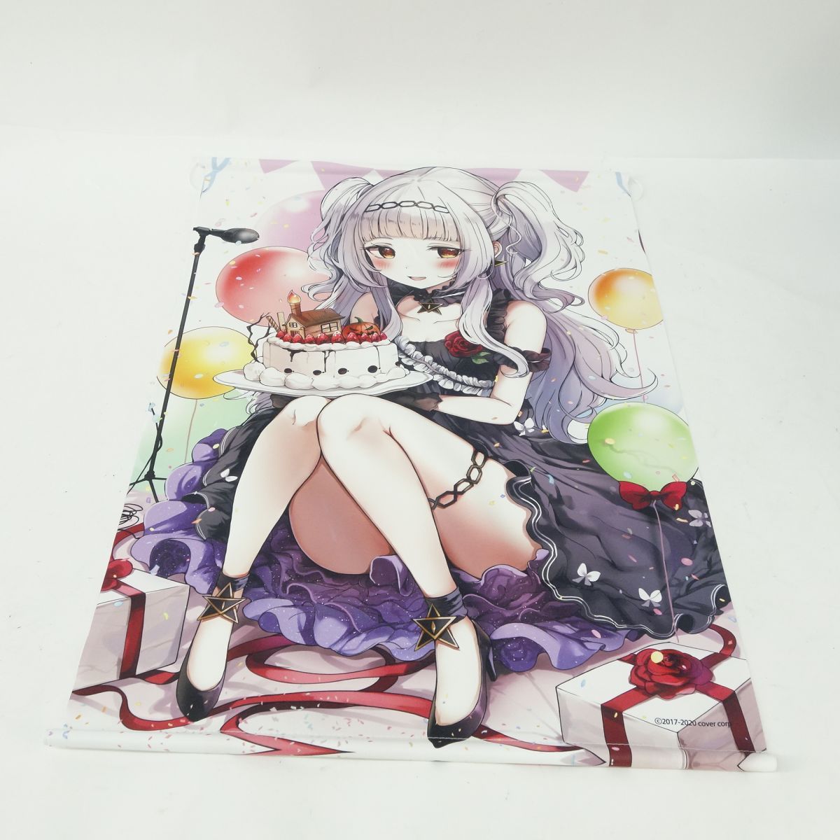 VTuber 兎芽 B2タペストリー Amazon.co.jp: ホロライブ 潤羽るしあ 紫咲シオン るしあ シオン
