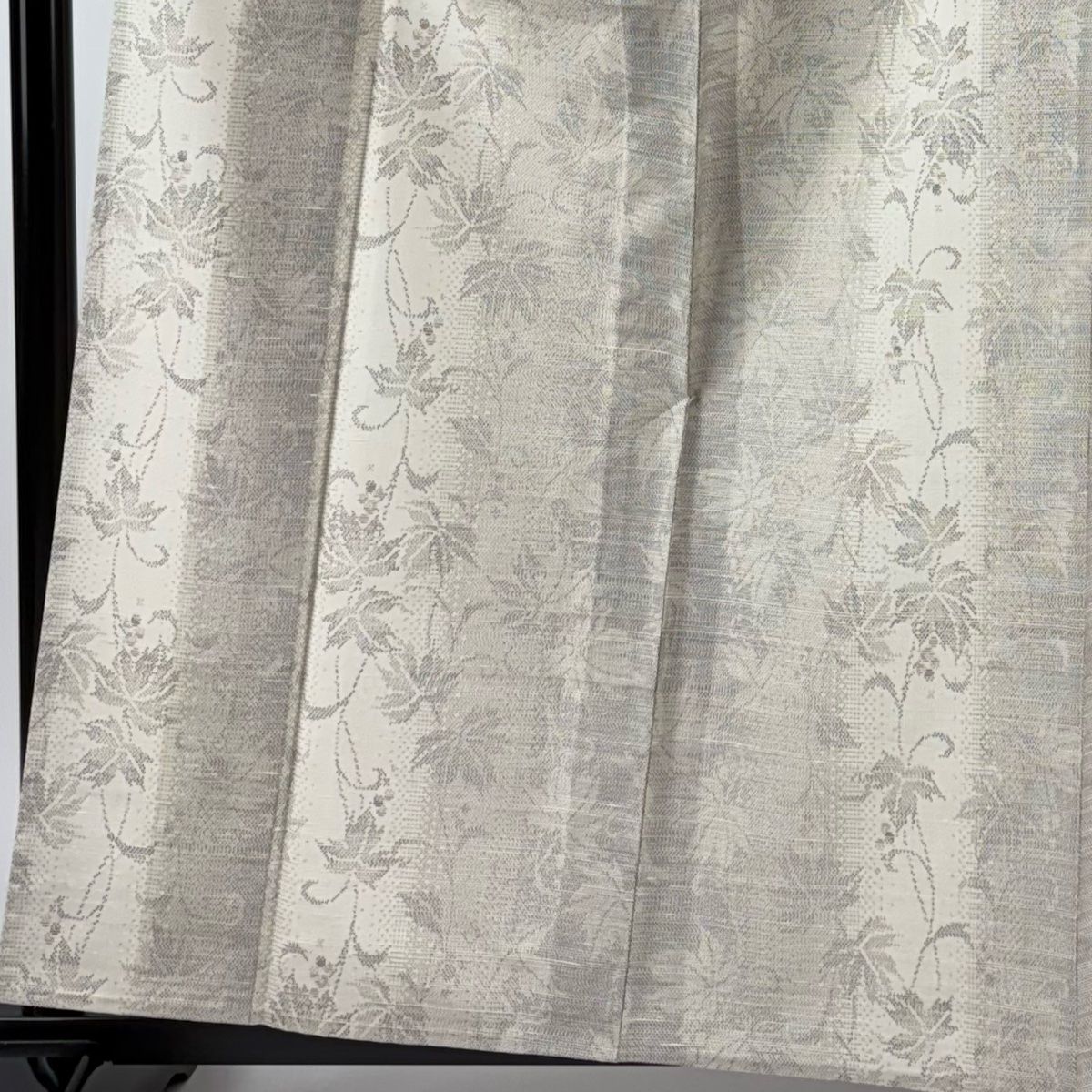 付下げ 身丈159cm 裄丈64.5cm M 単衣 紬地 葉と実 薄小豆 正絹 美品 秀