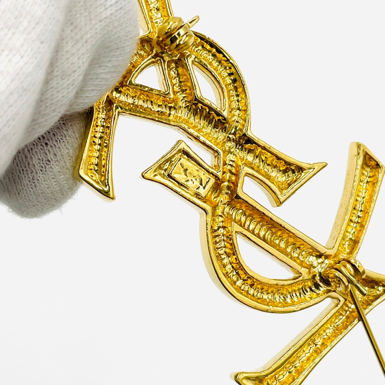 イヴサンローラン YSL ロゴ ブローチ サンローラン ゴールド