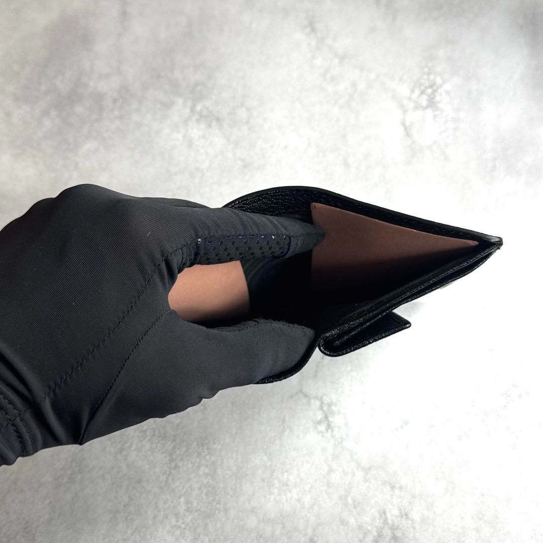 未使用近/付属品完備】 miu miu / マドラスパールコンパクトウォレット