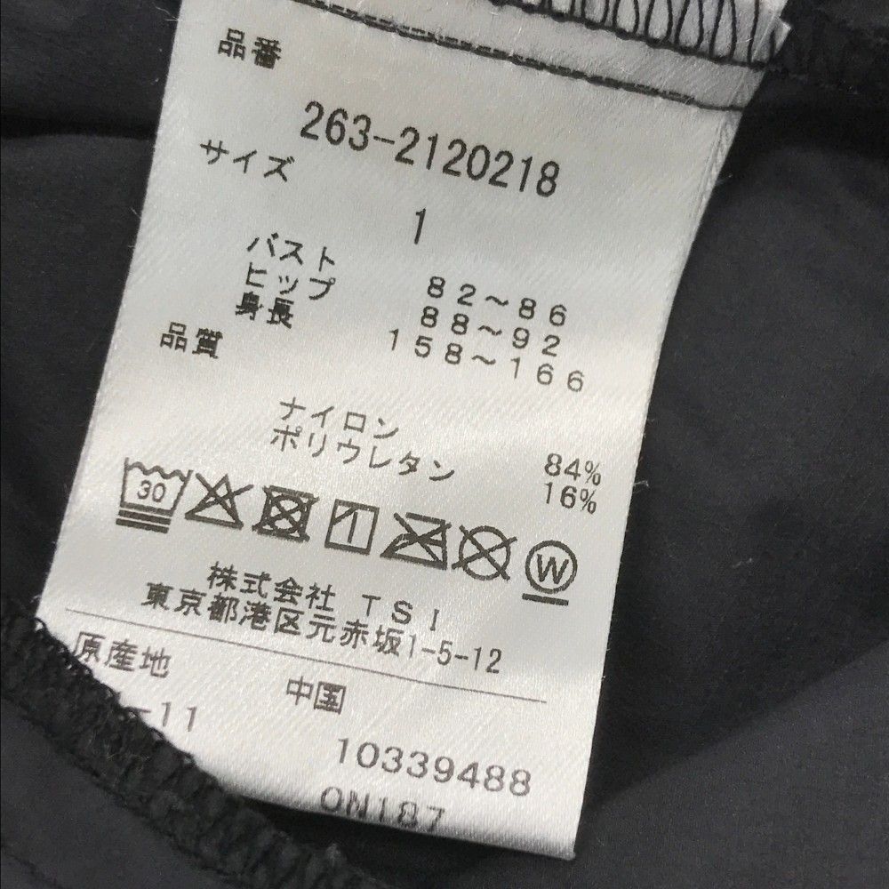 サイズ：1 JACK BUNNY ジャックバニー  ナイロンジップパーカー  ブラック系 [240101427603] ゴルフウェア レディース ストスト サイズ：1 JACK BUNNY ジャックバニー ナイロンジップパーカー