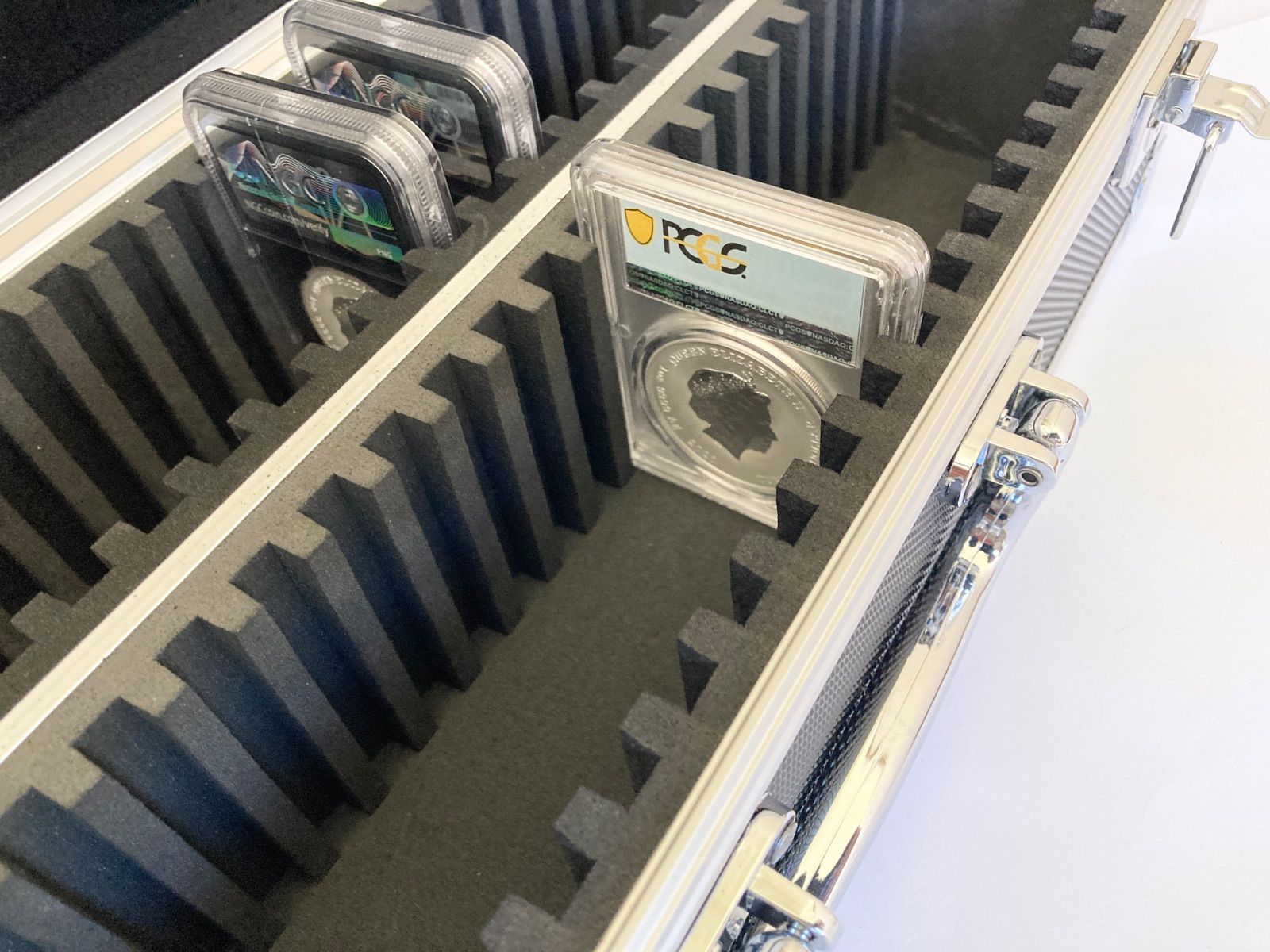 スラブコイン アルミケース 50枚収納 中古 NGC PCGS スラブコイン アルミケース ブラック 50枚収納 新品 NGC PCGS