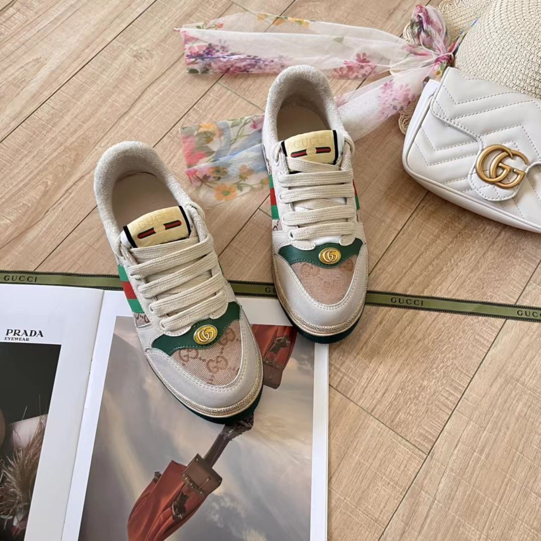 Gucci 夏の新作スニーカーブラウン