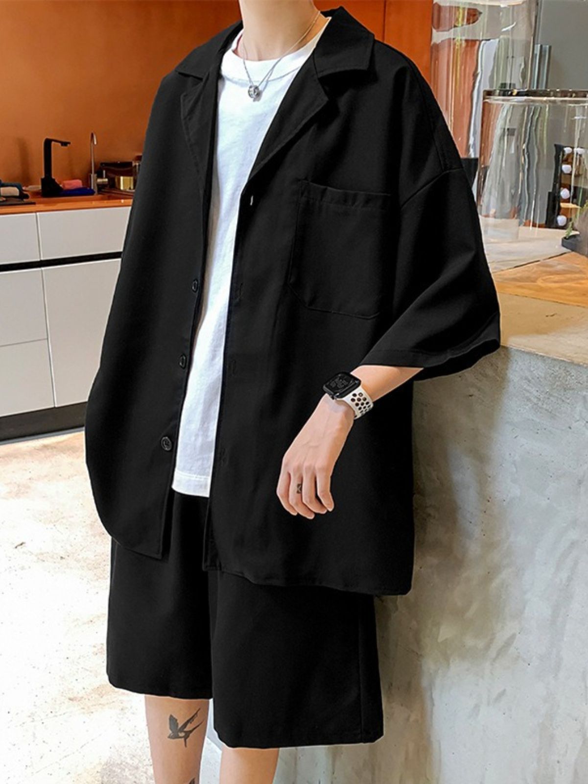 メンズ セットアップ 夏 カジュアル 半袖シャツ ショーツ 無地 ルーズフィット ボタンアップ コリアンスタイル トレンディ ファッショナブル 快適 おしゃれ 韓国風 ストリート系 ラウンジウ