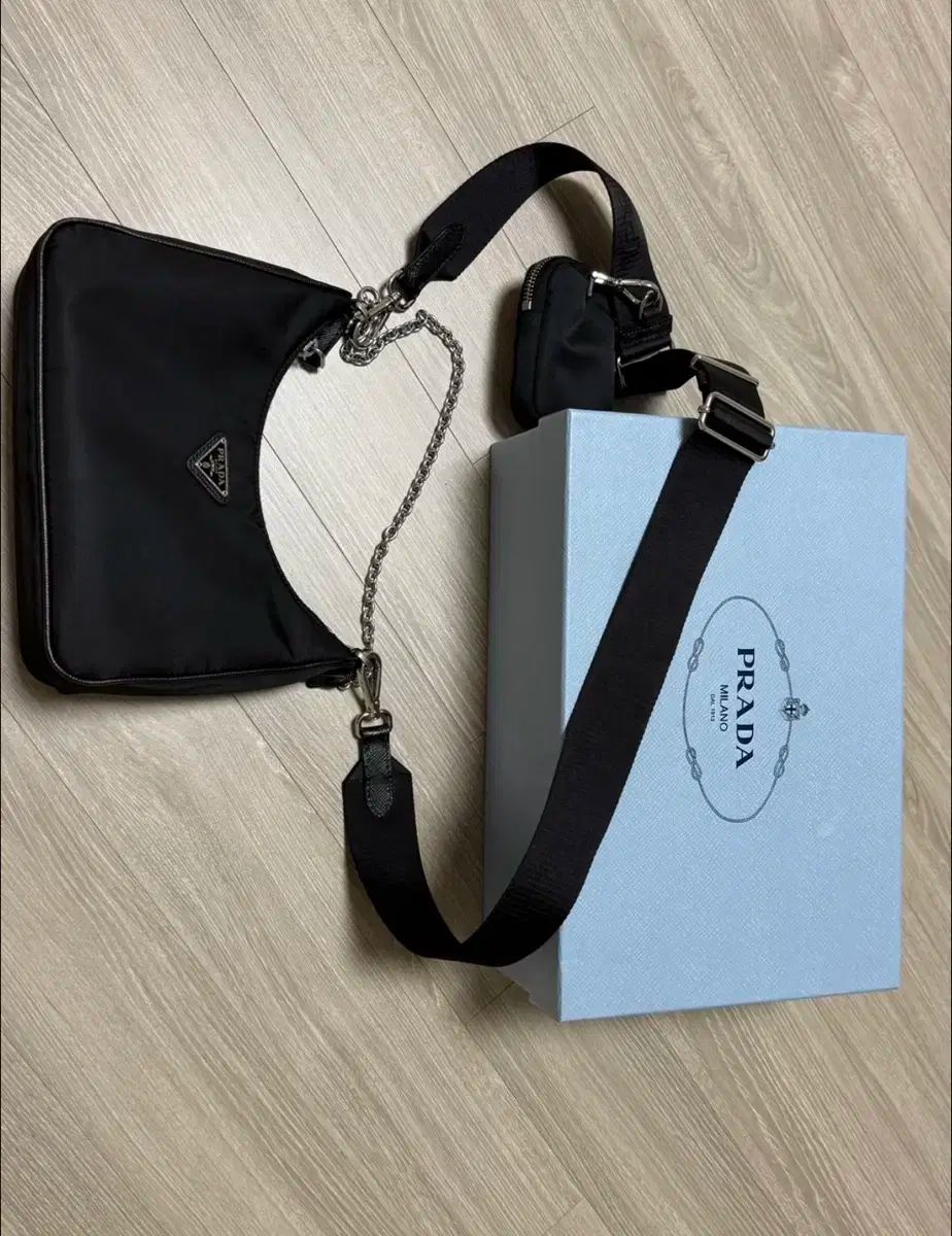 PRADA プラダ ナイロン HOBO BAG