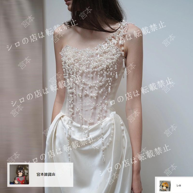 フランススタイルのオフショルダーウェディングドレス 小?でラグジュアリーなサテン地のパール付き軽量ウェディングドレス