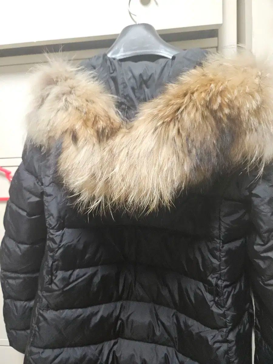 MONCLER(モンクレール) 黒 レディース ダウンジャケット ロング