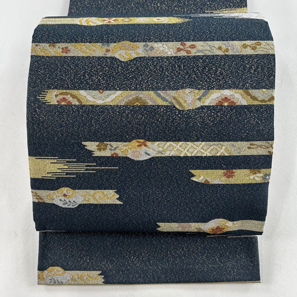 袋帯 美品 名品 関西仕立て 草花 霞 金銀糸 金通し 藍色 お太鼓 袋帯 美品 名品 関西仕立て 草花 霞 金銀糸 金通し 藍色 お太鼓