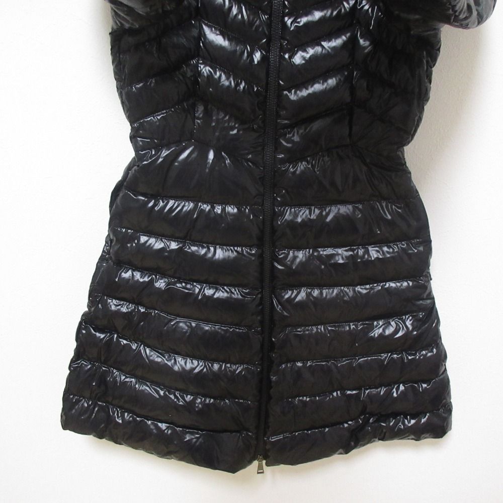 美品 MONCLER モンクレール FAUCON ロゴワッペン ハイネック 美品 MONCLER モンクレール FAUCON ロゴワッペン ハイネック