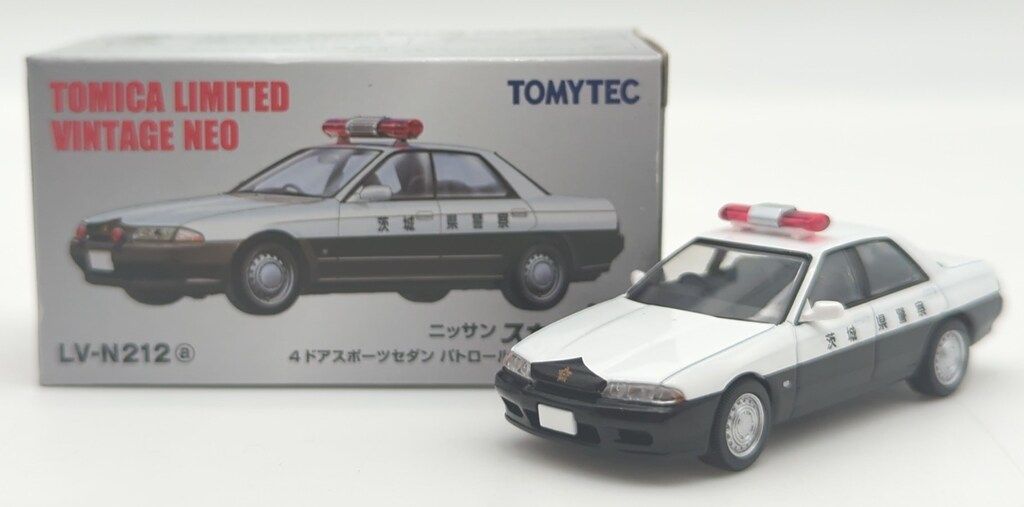 トミーテック TOMICA LIMITED VINTAGE NEO ニッサン スカイライン 4