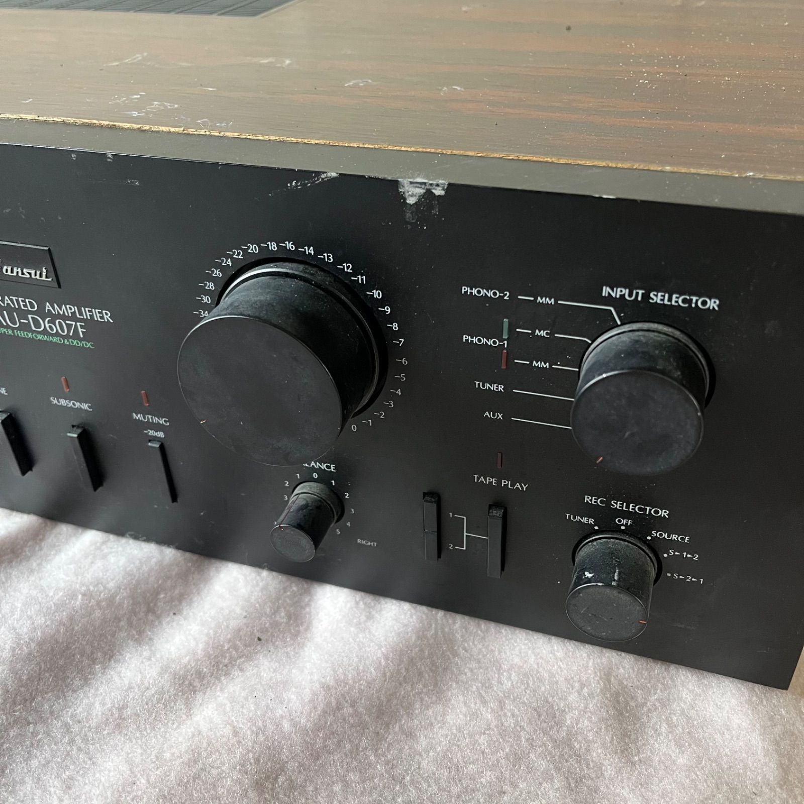 Sansui 山水 プリメインアンプ AU-D607F - メルカリ