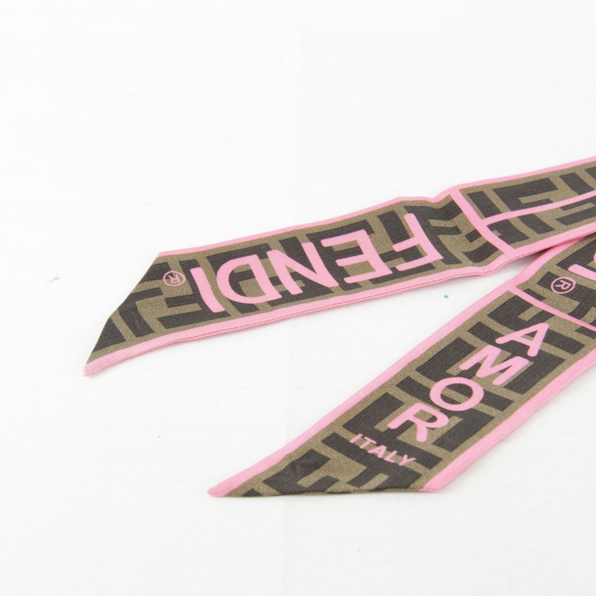 美品『USED』FENDI【フェンディ】 ラッピー ツイリー スカーフ