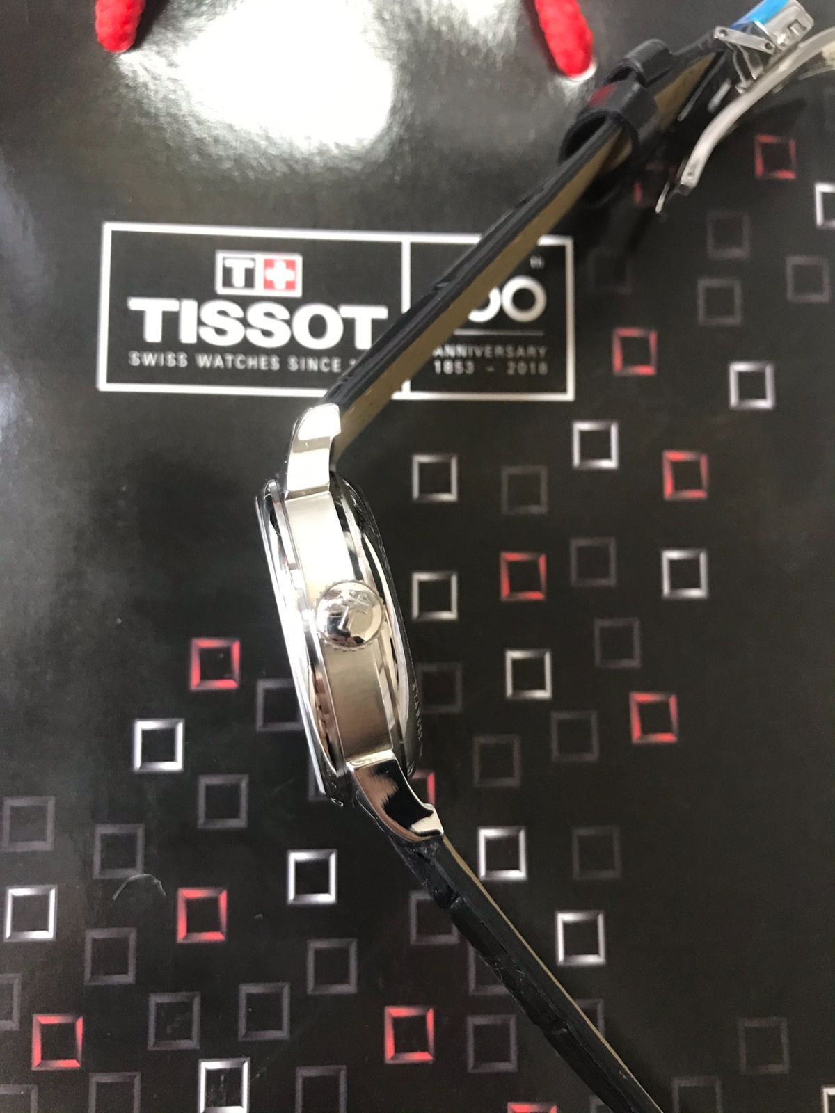 TISSOT  ティソ  Lylock series   男性用腕時計   機械式時計    腕時計です