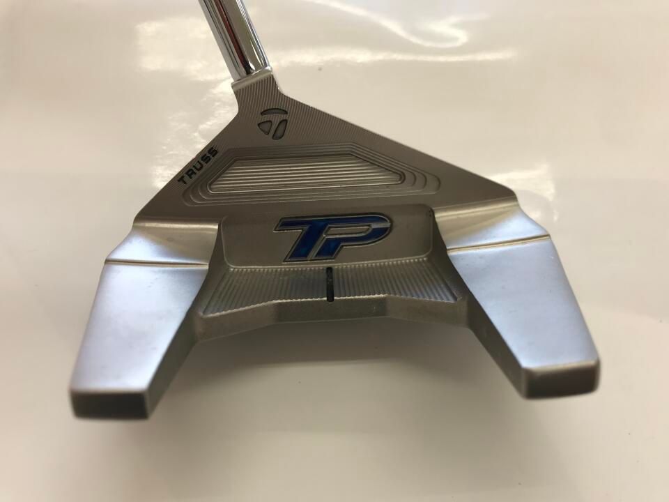 黒地　手織り小千谷紬　飛び柄モダン 地空き　おしゃれな炭黒地の八掛 抽象柄 黒地 手織り小千谷紬 飛び柄モダン 地空き おしゃれな炭黒地の八