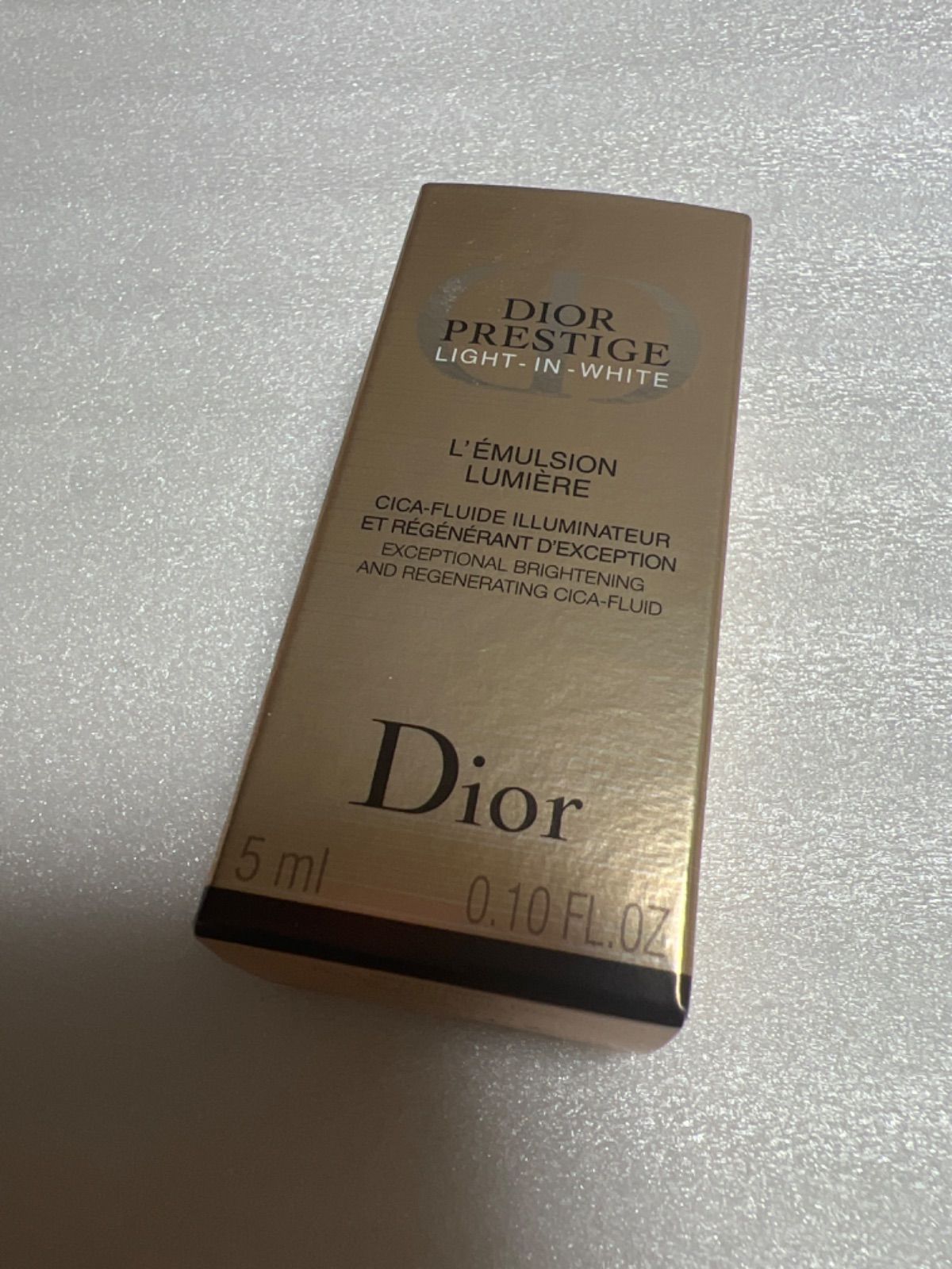 Dior ディオール プレステージ ホワイト リンクル エマルジョン ルミエール 5ml