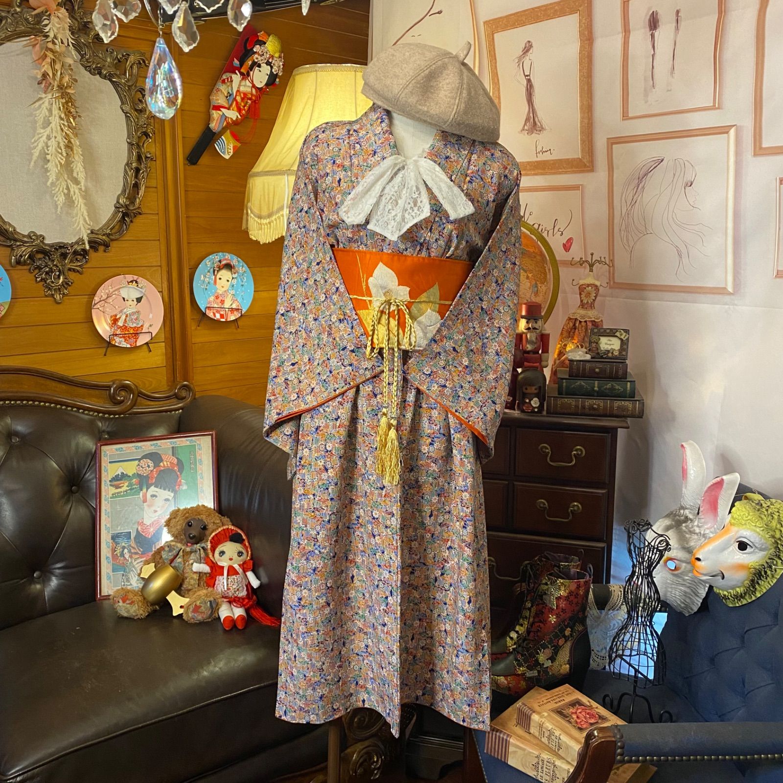 留袖リメイクボレロ付きロングドレス城郭模様 黒留袖 リメイクボレロ付きロングドレス 花柄刺繍付き