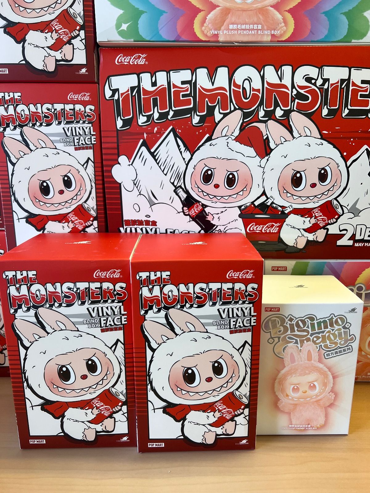 ⭐️【正規品・新品未開封】ラブブ Big into Energy1点 & POPMART COLA