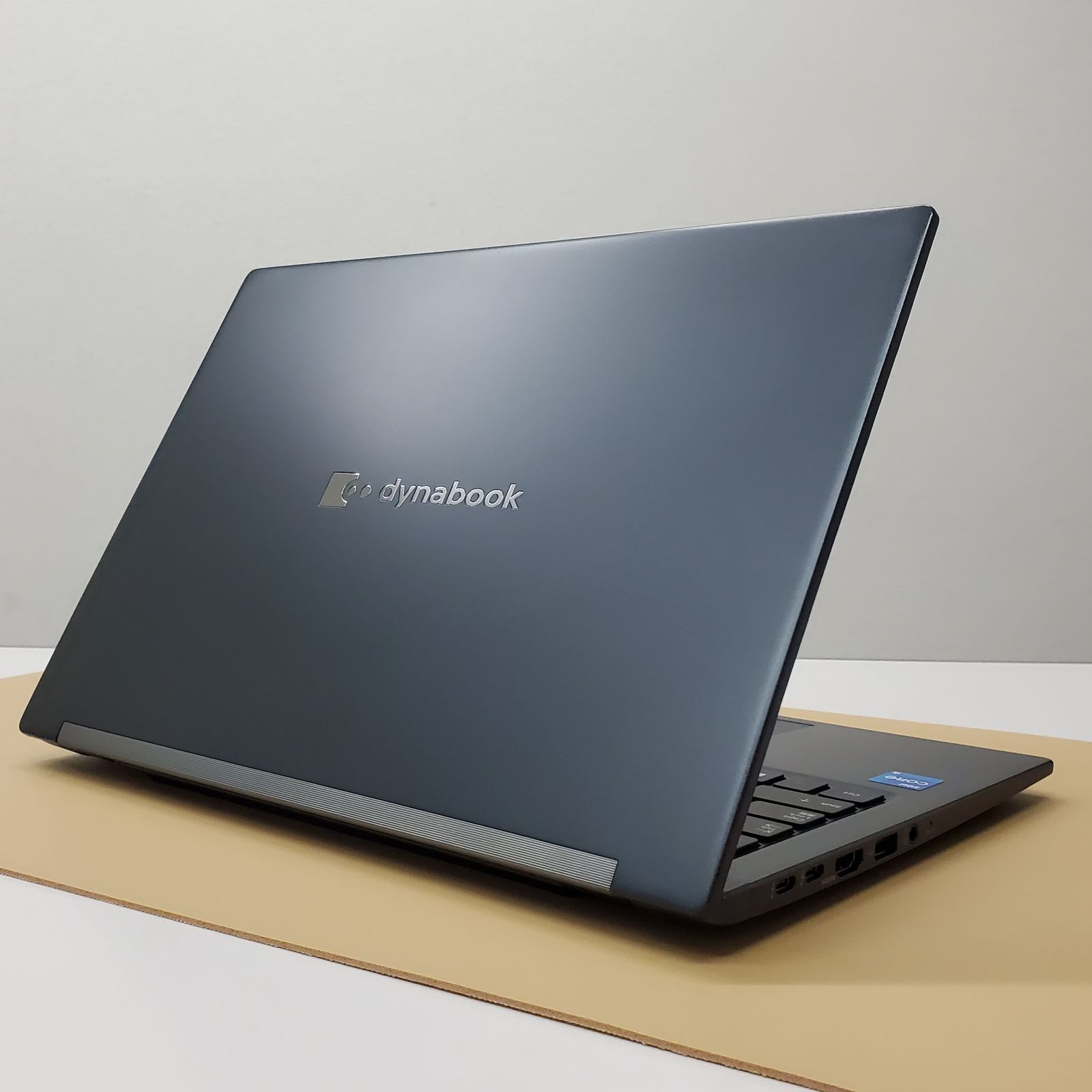 13.3型ノートパソコン 2021年製