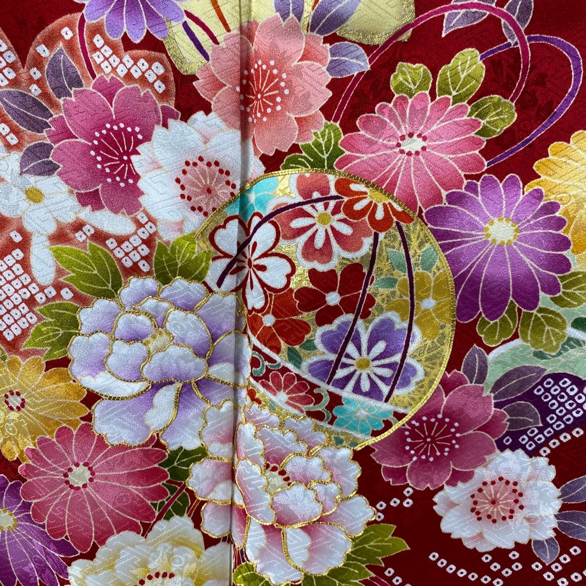 振袖 身丈160cm 裄丈66cm M 袷 鞠 桜 金彩 縮緬 赤 正絹 美品