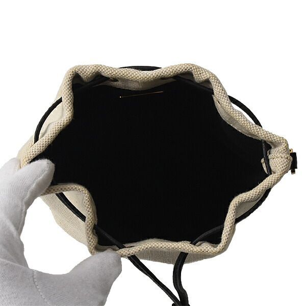 美品】PRADA プラダ ポーチ 巾着 ナイロン ブラック 黒 レディース