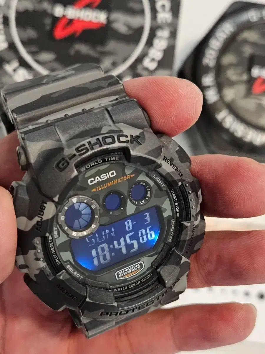G-SHOCK 迷彩柄 腕時計 G-SHOCK新作腕時計「カモフラージュ・スケルトン」透明ベゼル