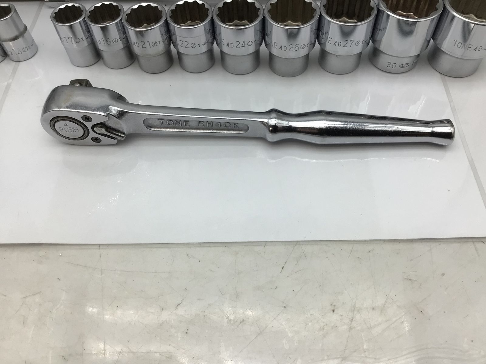 品 TONE ソケットラチェットセット 型番不明 8 32mm 30mmのみKTC ラチェットRH40K スピンナハンドル211 ITVVHUVUFP88 エコツール知立店 M02